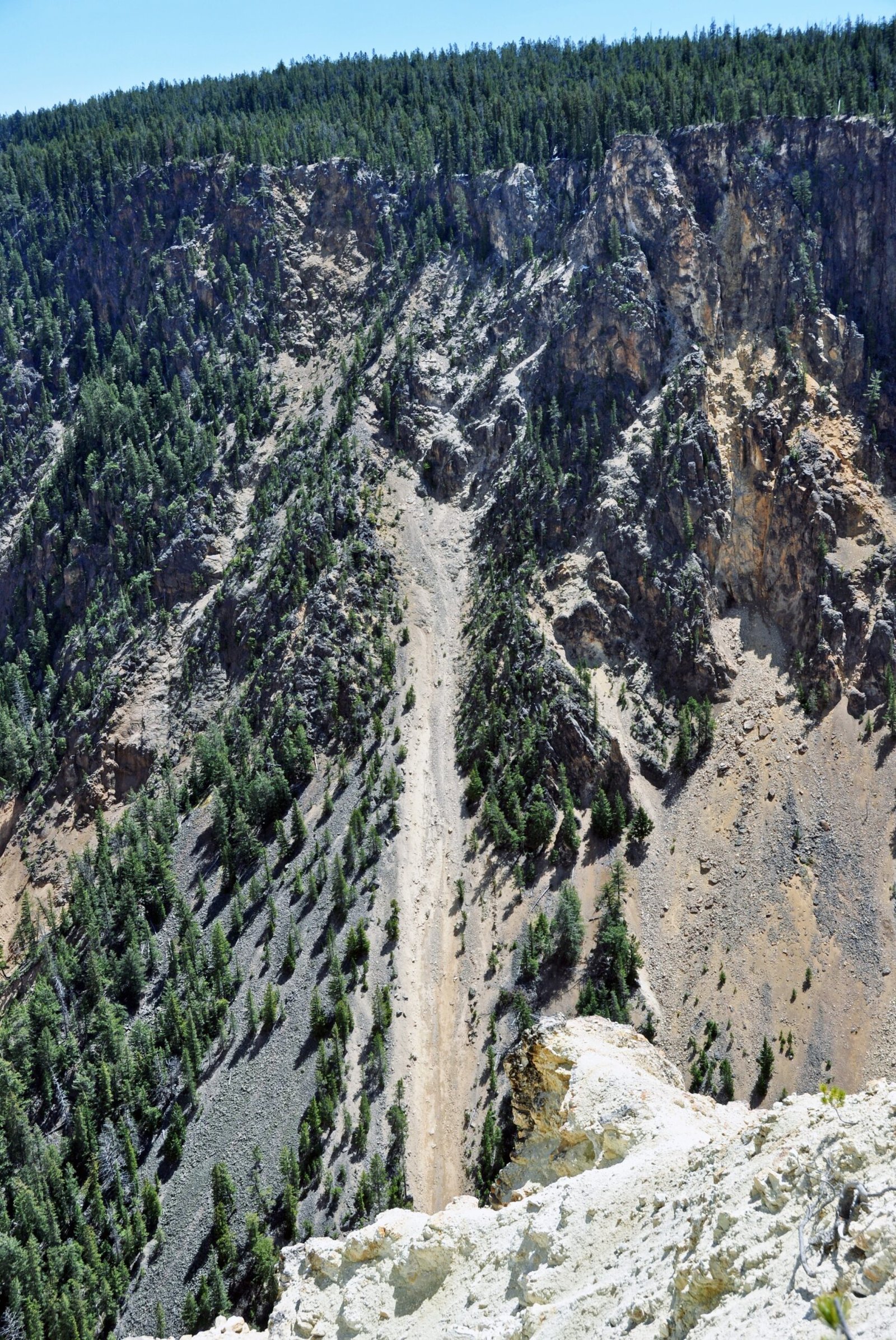 The Catastrophic Landslide of 2007 (image credits: wikimedia)
