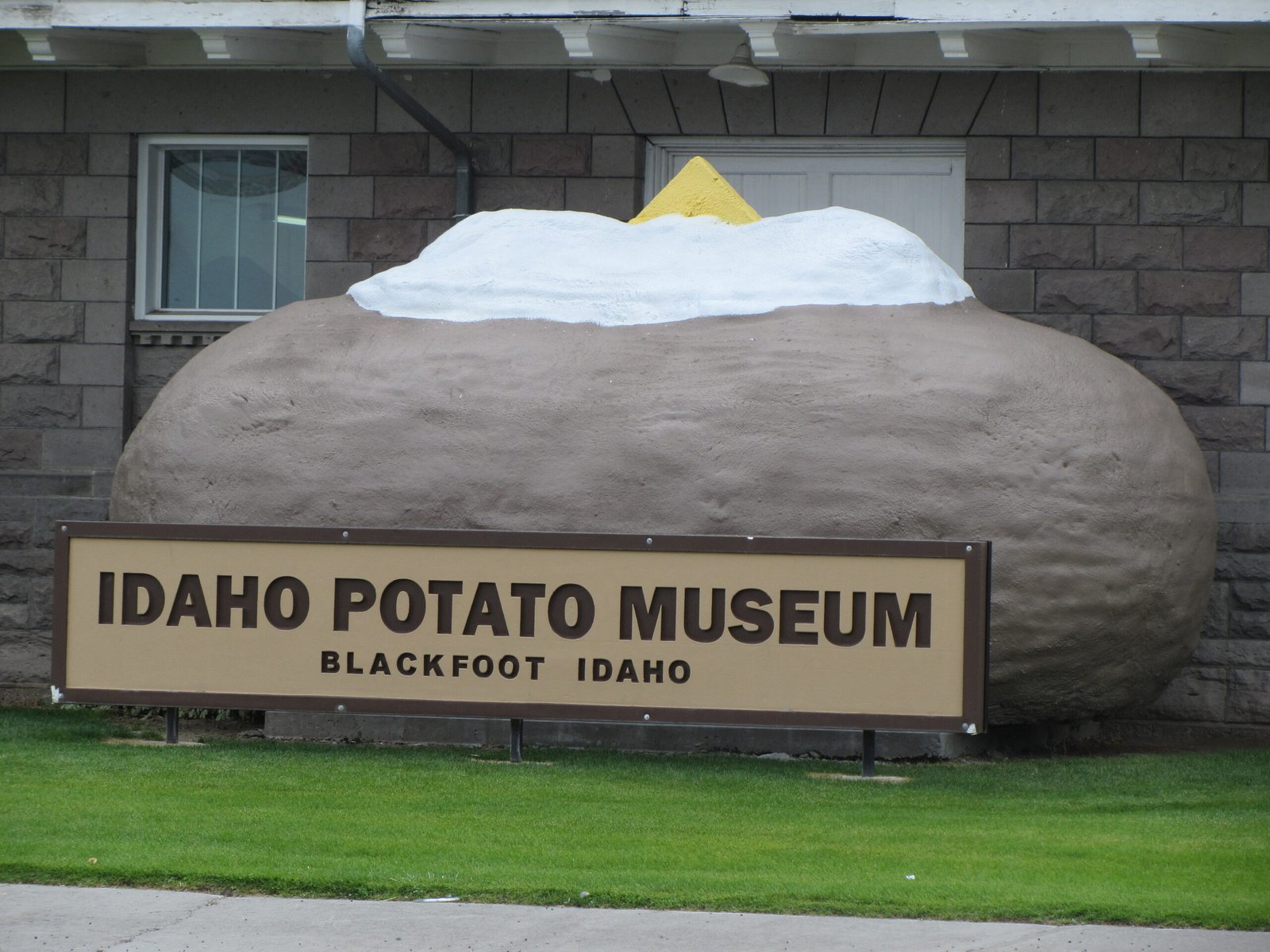 Eco-Friendly Farming: Potatoes and Sustainability (image credits: wikimedia)
