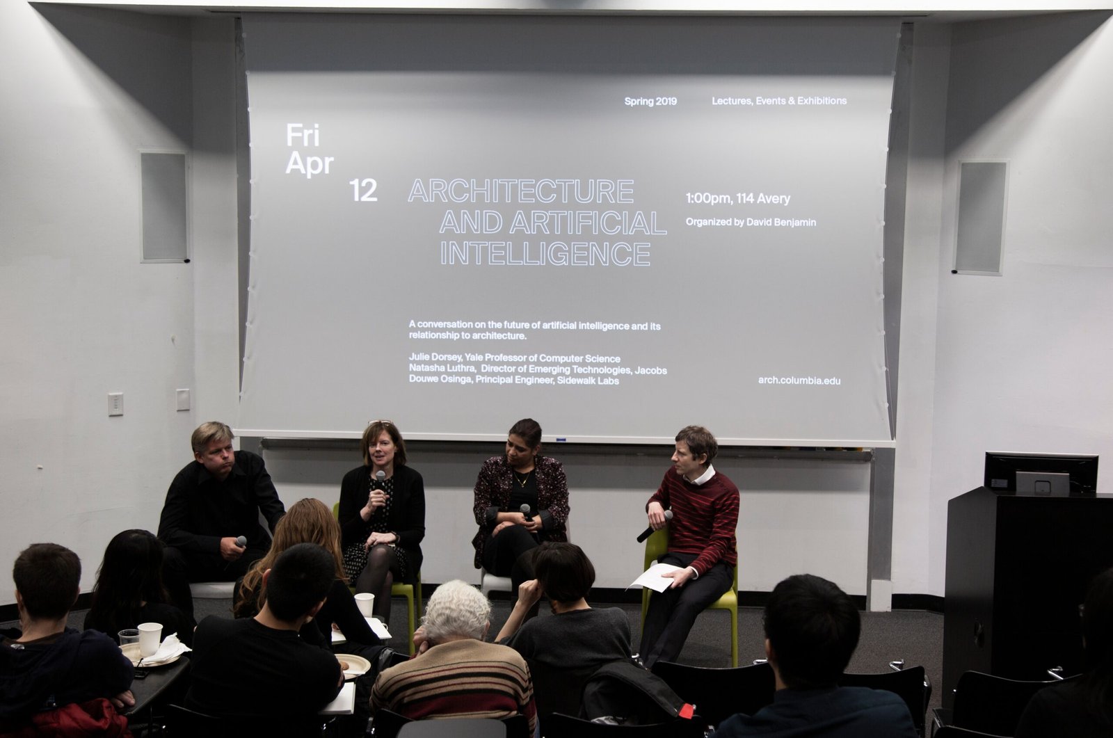 Learning from Mistakes: How AI Improves (image credits: wikimedia)