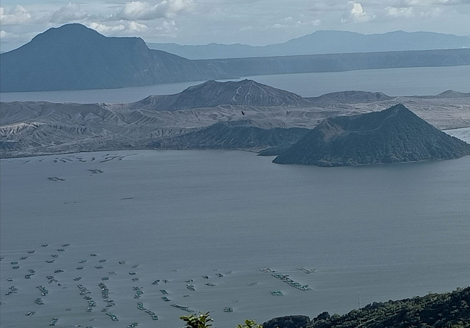 Tourism’s Double-Edged Sword (image credits: wikimedia)