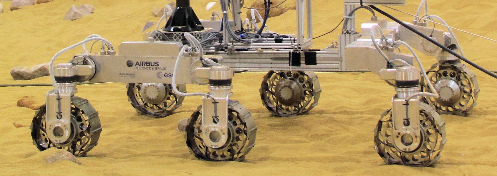 Rover Wheels: Reinventing the Simple for the Extreme (image credits: wikimedia)