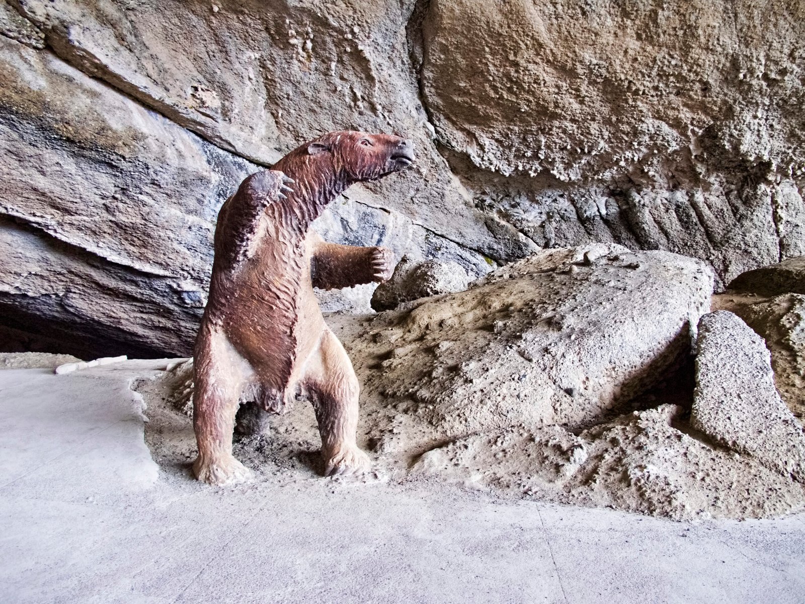 The Milodon: A Prehistoric Giant’s Legacy (image credits: wikimedia)