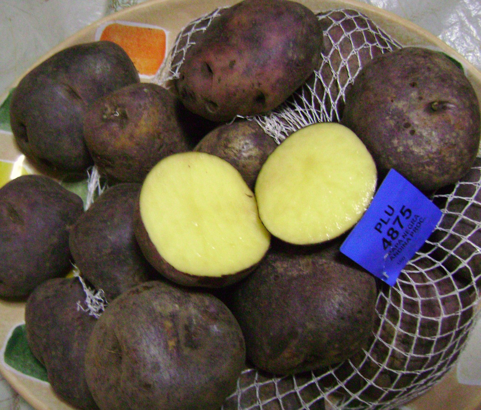 Potato Diversity: A Rainbow of Varieties (image credits: wikimedia)