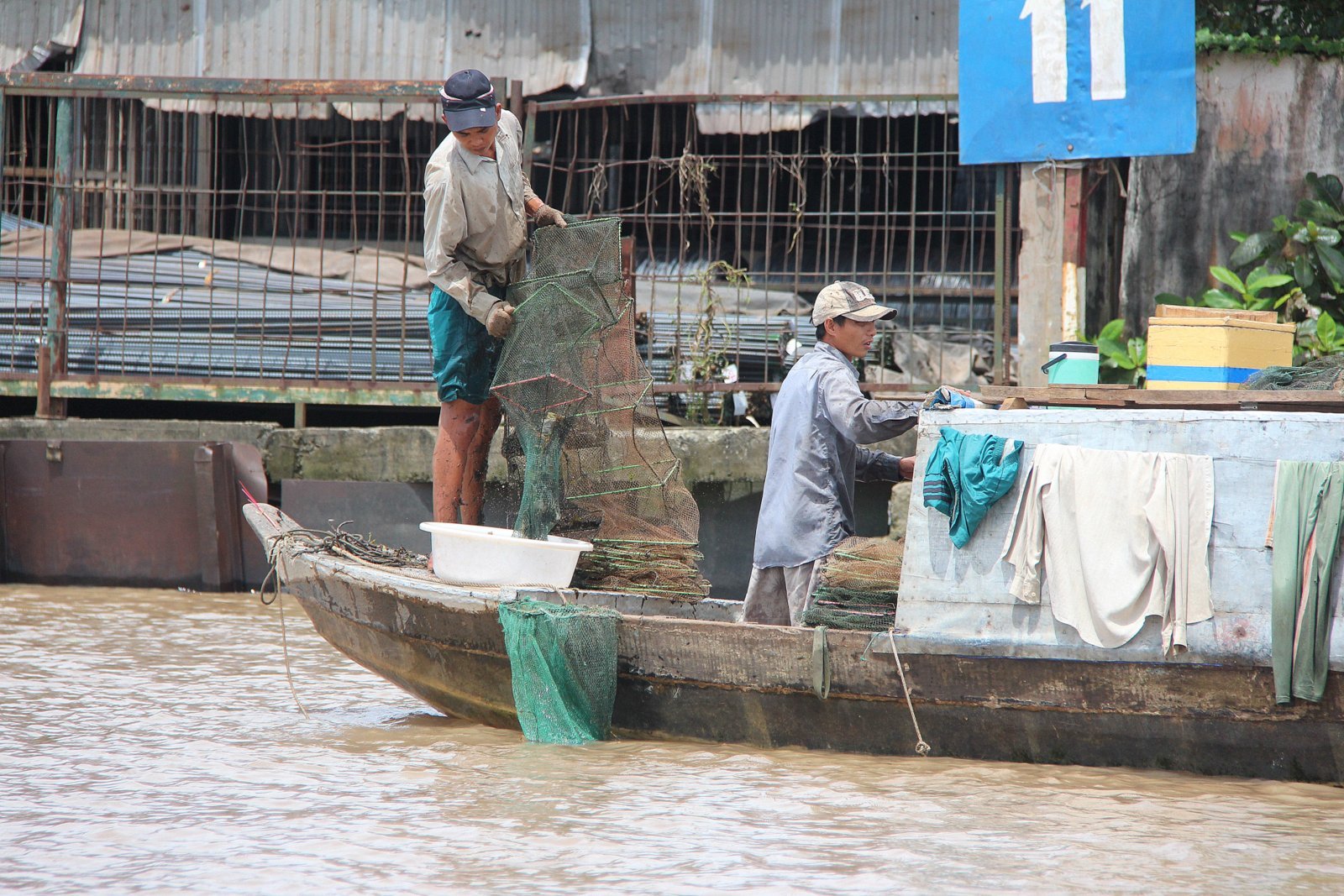 A Bounty for Fish and Fishermen (image credits: wikimedia)