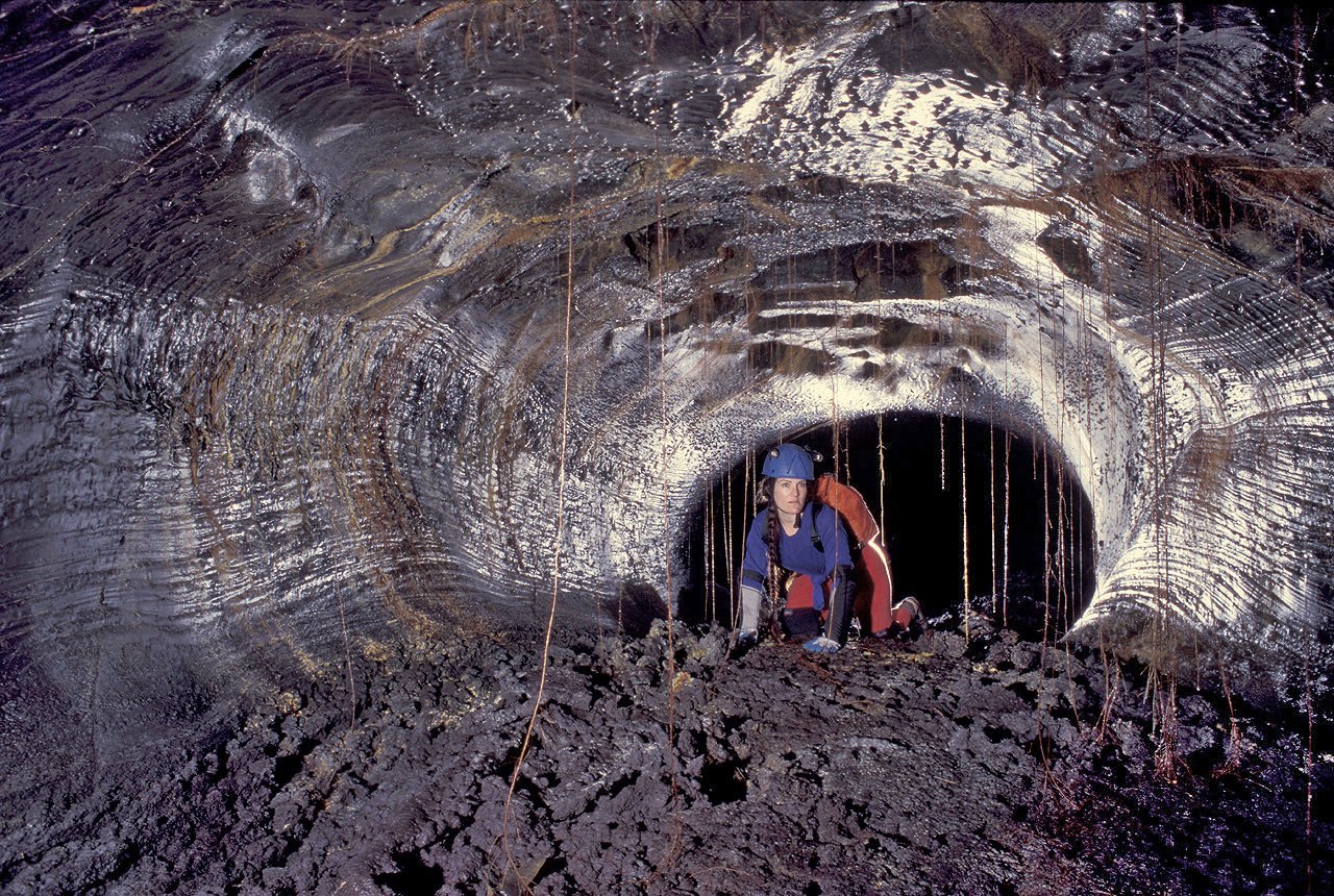 Erosion’s Steady Hand: Sculpting the Underground Landscape (image credits: wikimedia)