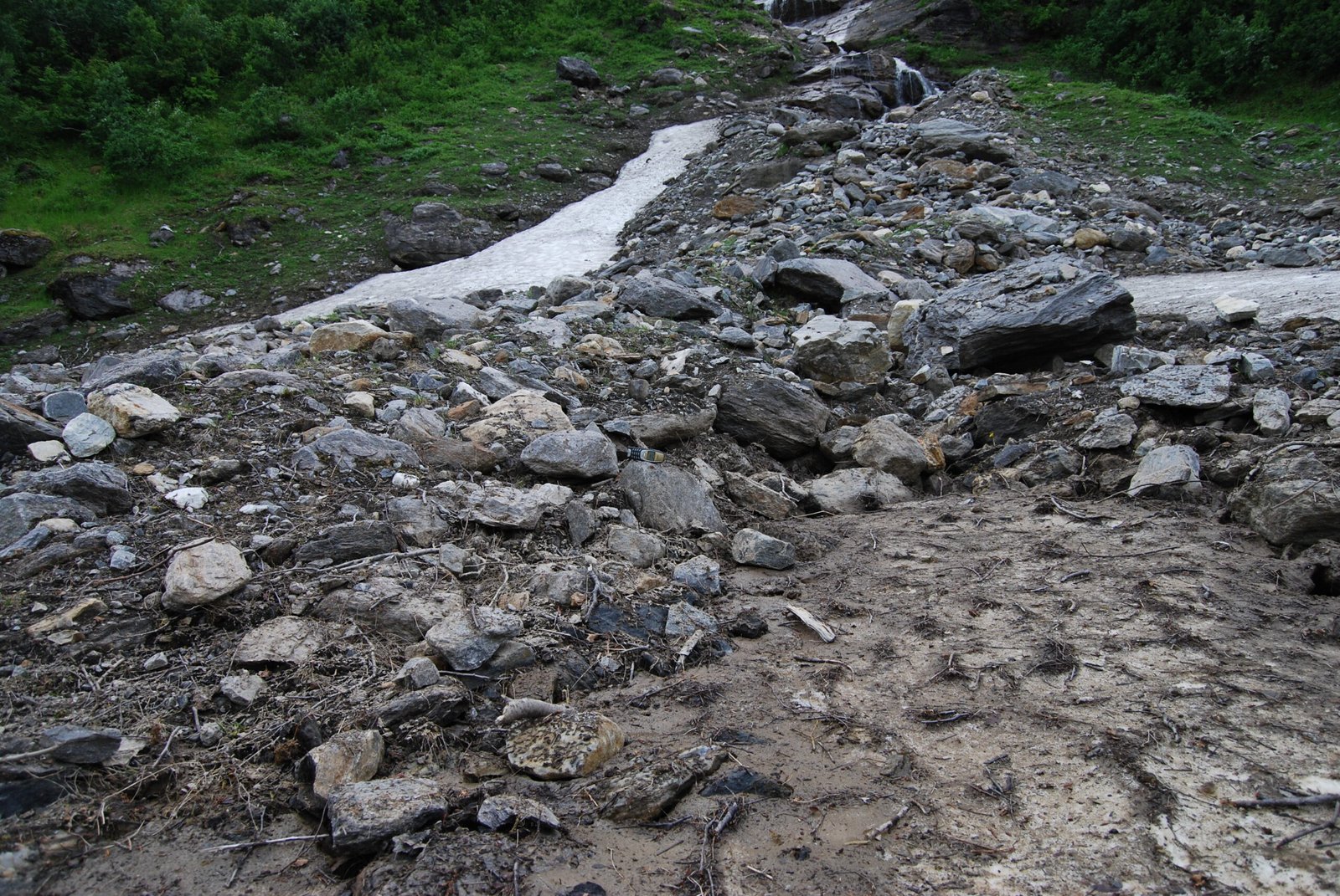 Glacial Till: The Ground Beneath Our Feet (image credits: wikimedia)