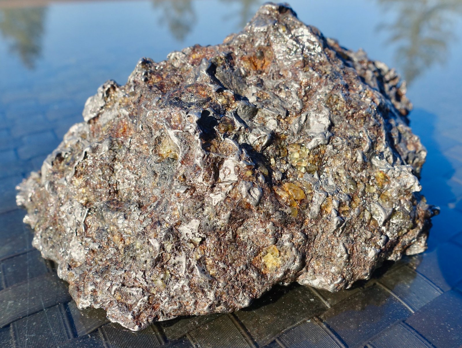 The Meteorite Messengers (image credits: wikimedia)
