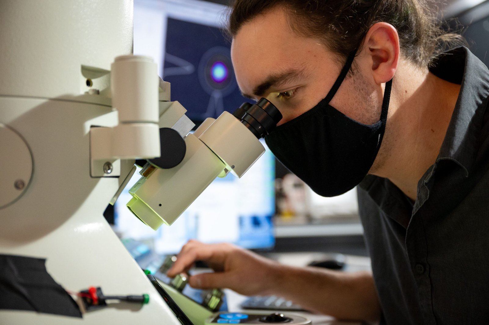 Technological Advances Fueling New Discoveries (image credits: wikimedia)
