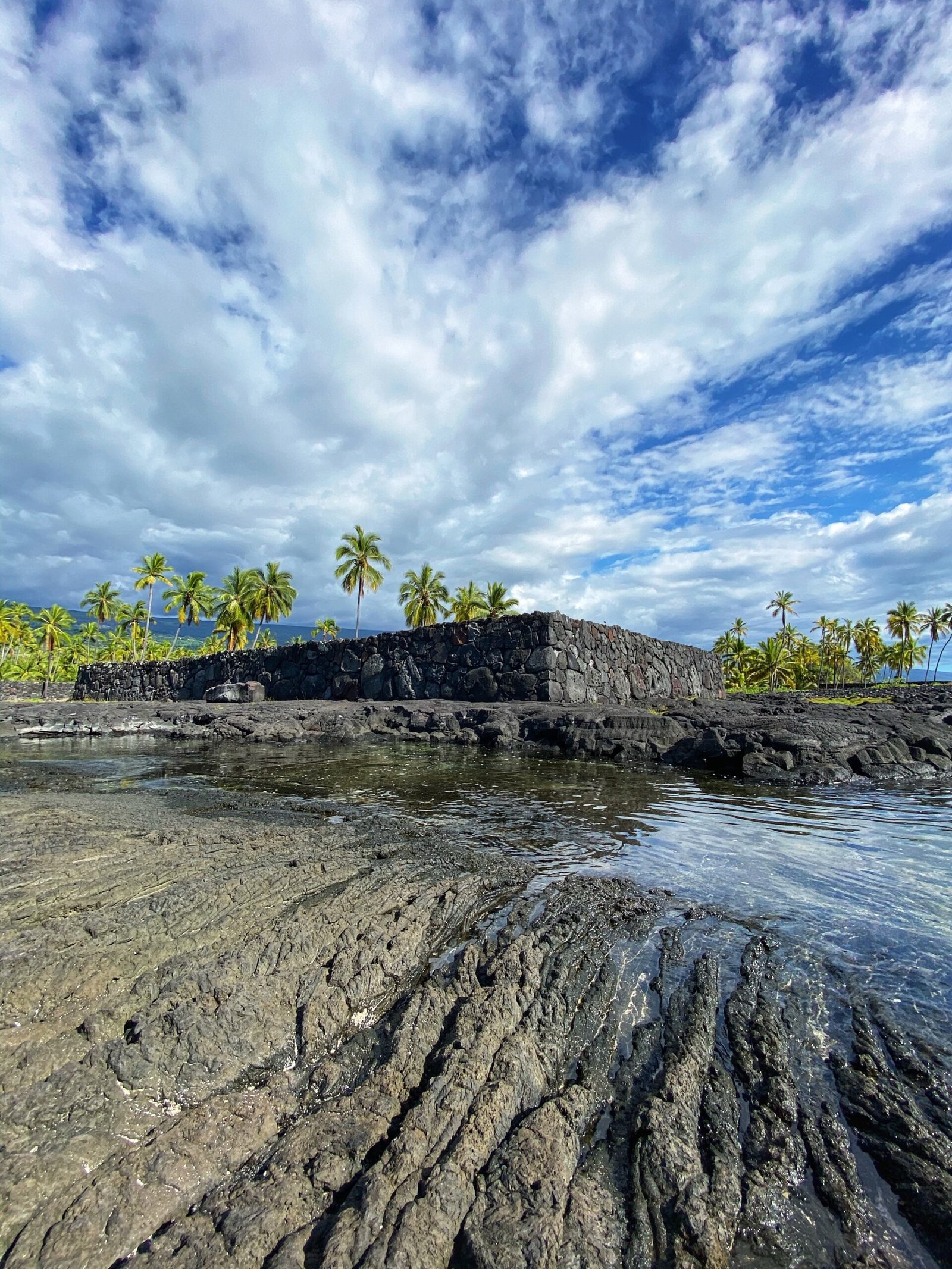 Building with Stone: Volcanic Rock in Island Architecture (image credits: wikimedia)