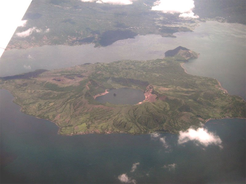 The Role of Volcanoes in Filipino Culture (image credits: wikimedia)