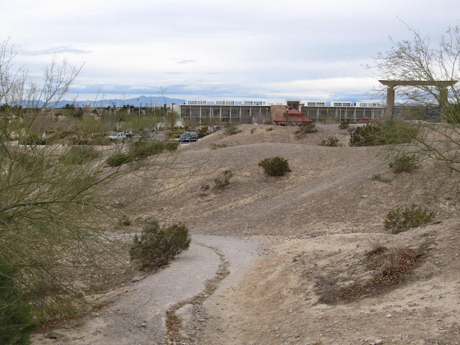Las Vegas: More Than Meets the Eye (image credits: wikimedia)