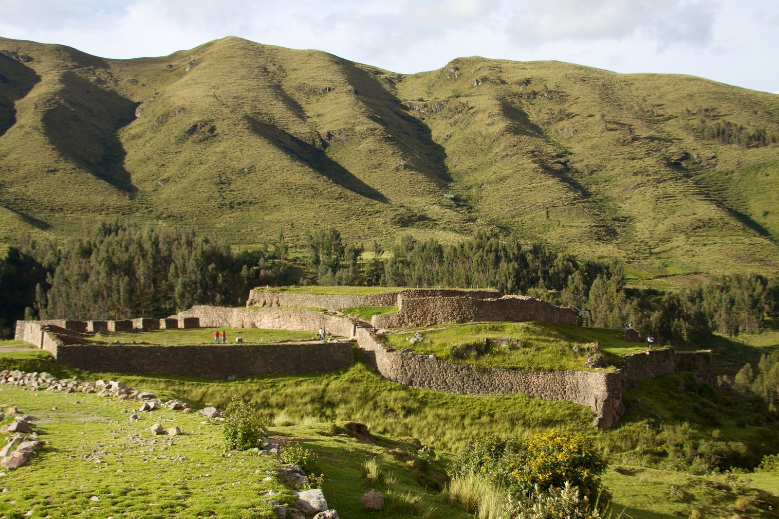 Cusco’s Impossible Stones: How the Inca Engineered Earthquake-Proof Architecture