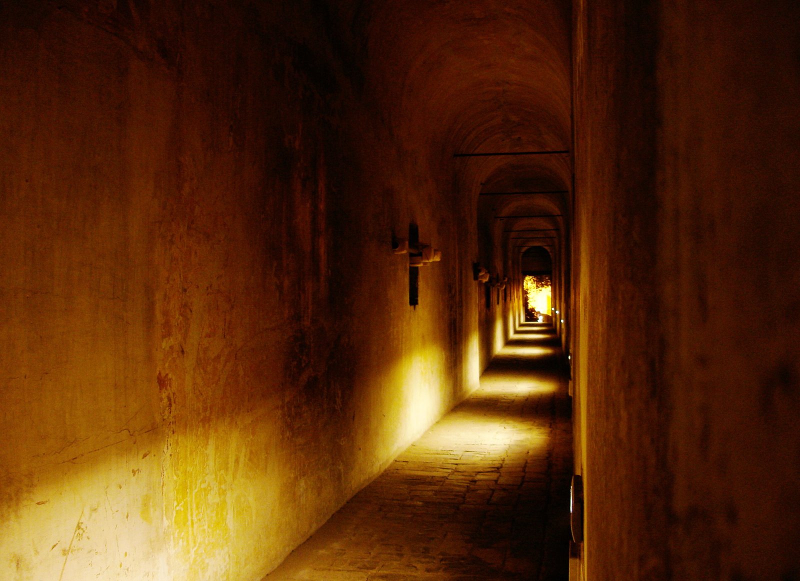 Secret Passages and Escape Routes (image credits: wikimedia)