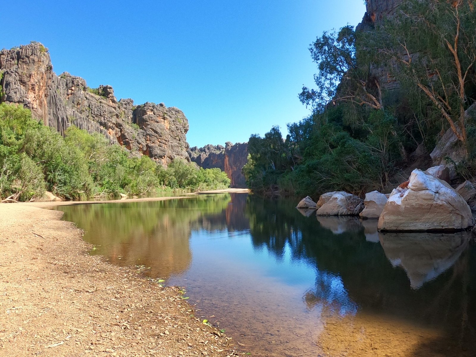 Kimberley’s Ancient Landscapes: A Portal to the Past (image credits: wikimedia)