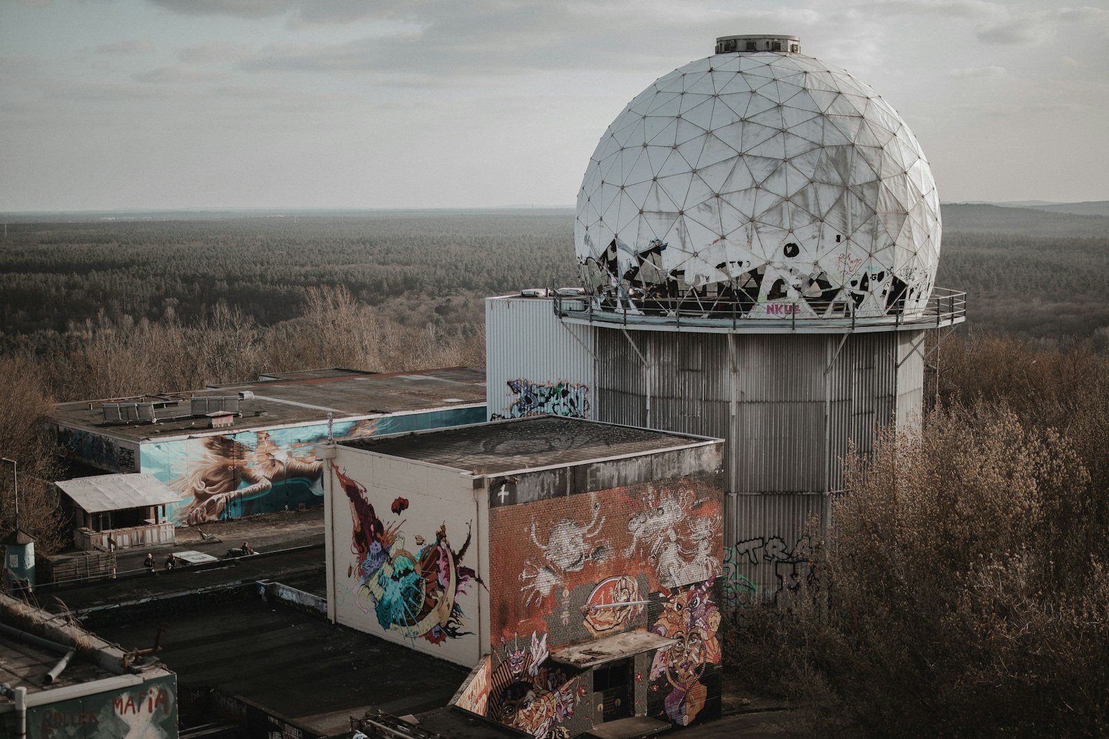 The Forgotten Mystery of the Big Hole: South Africa’s Abandoned Observatory in a Crater