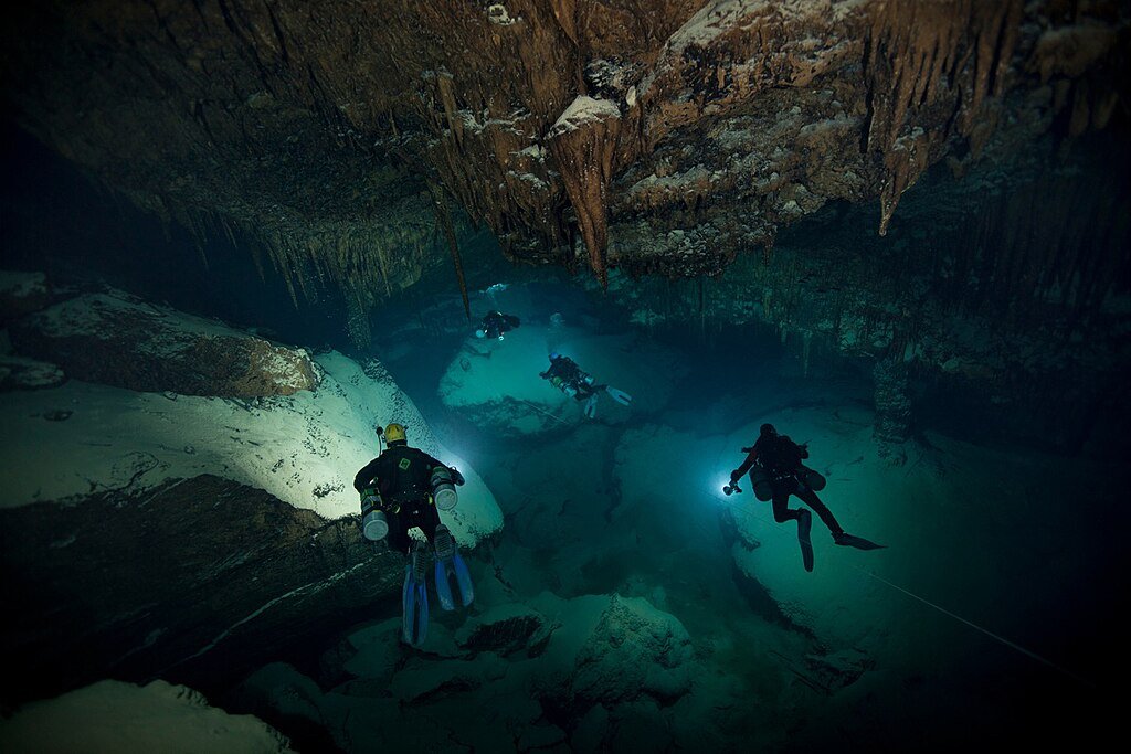 Bermuda Deep Water Caves