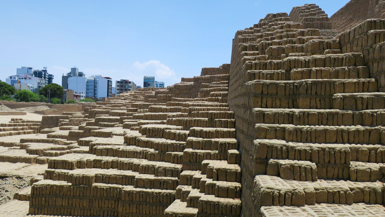 Pyramids as Community Spaces Today (image credits: wikimedia)