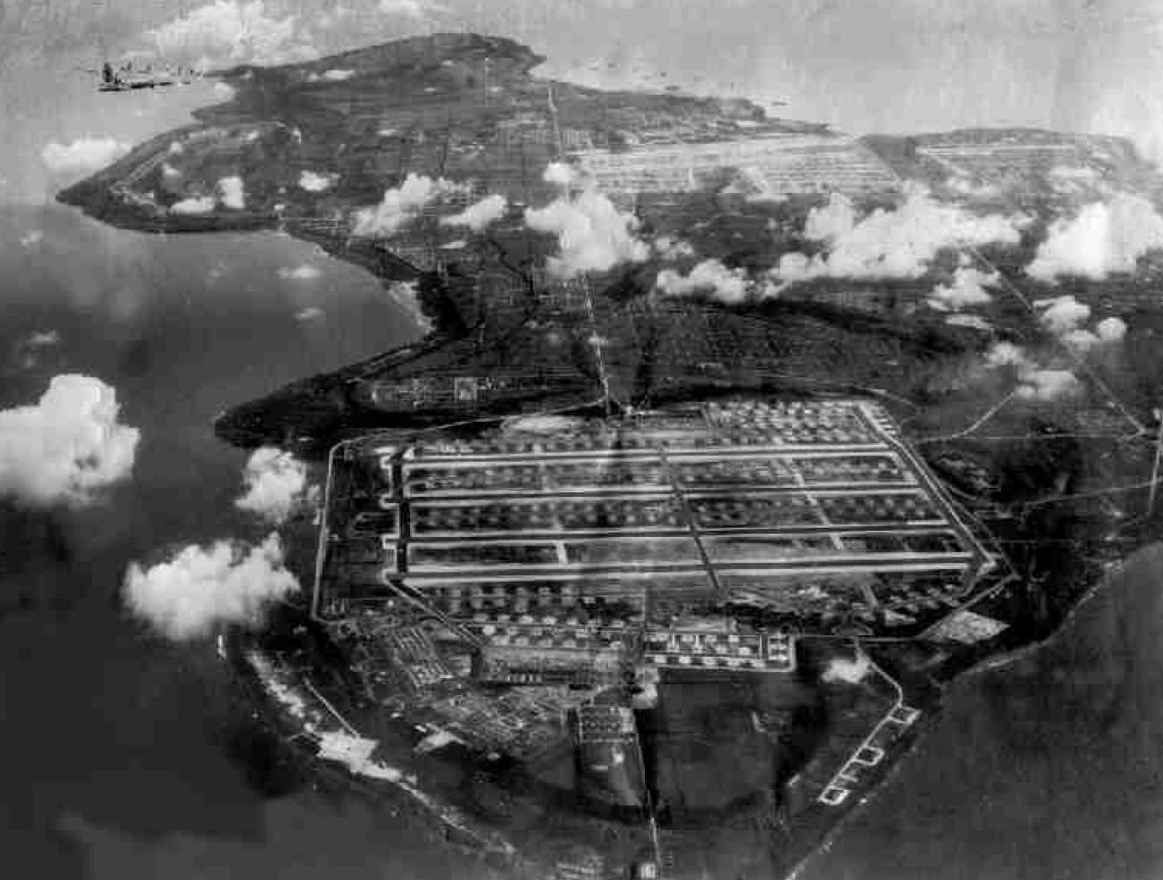 World War II Arrives: The Need for Runways (image credits: wikimedia)