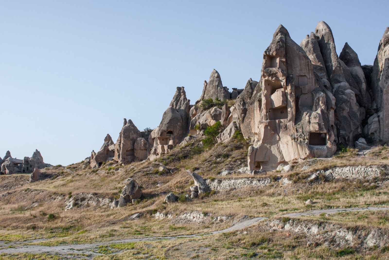 Unanswered Questions and Enduring Mysteries (image credits: wikimedia)