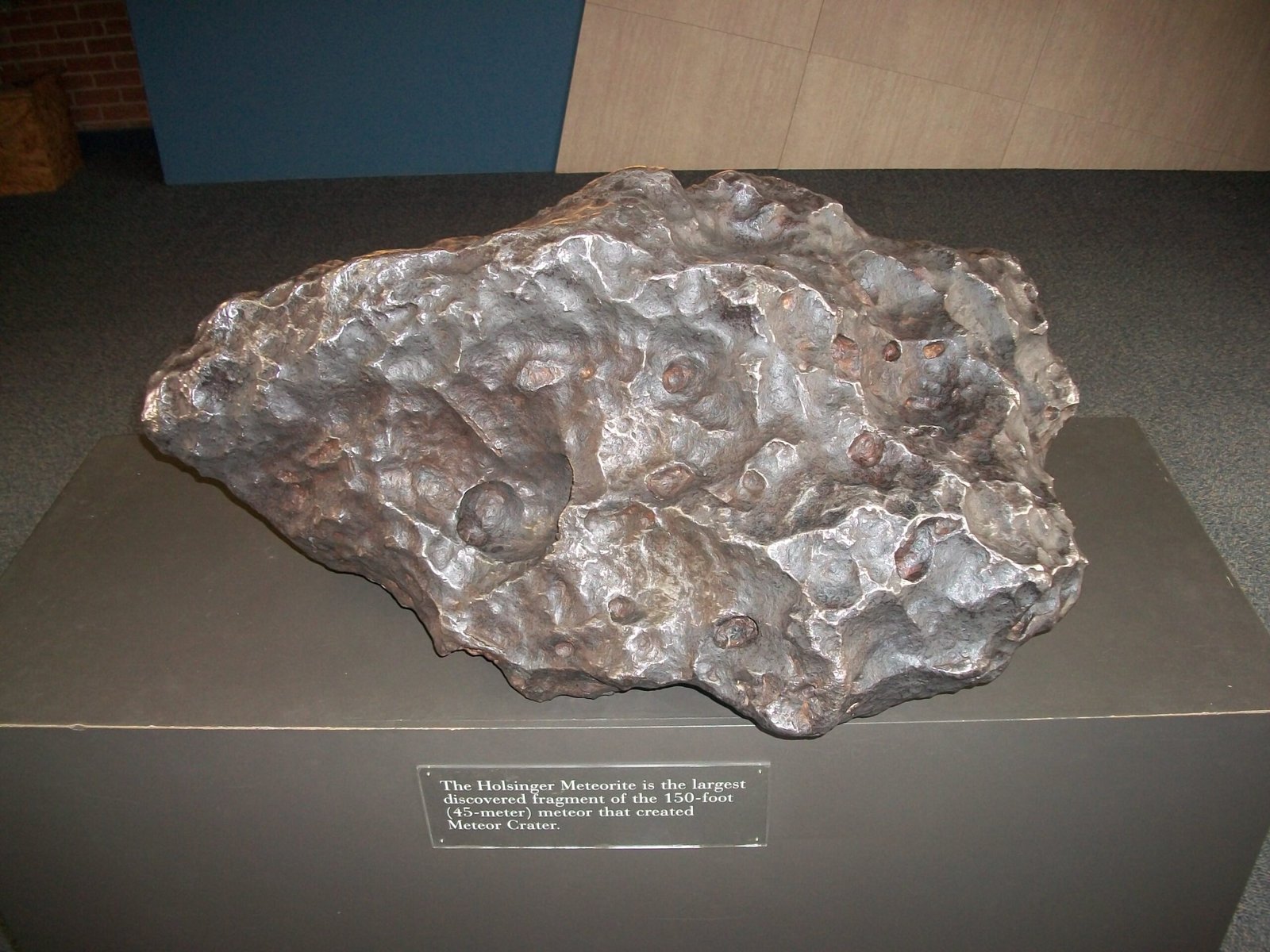 What the Meteorite Looked Like (image credits: wikimedia)