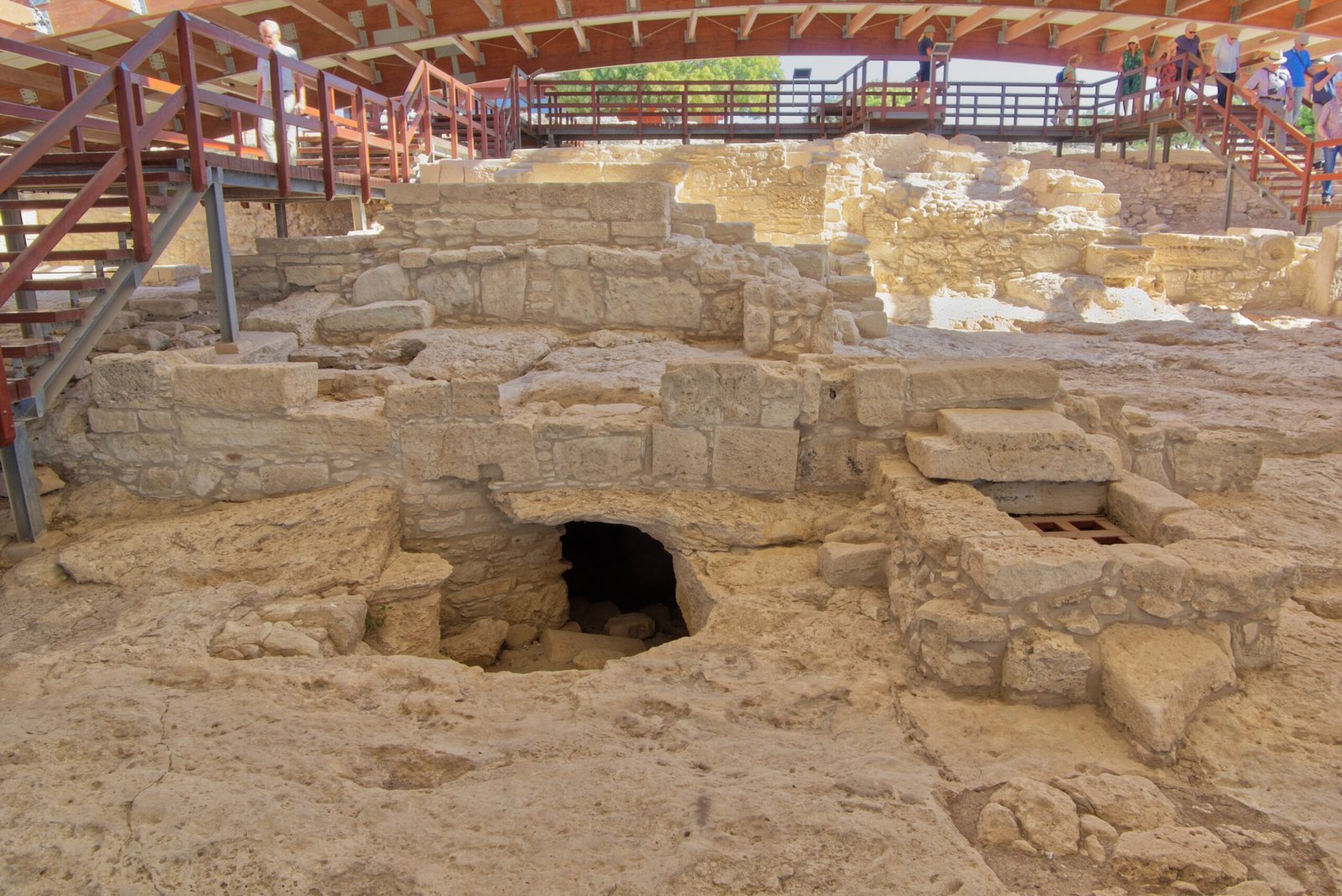 Mysteries Still Buried: Unanswered Questions Below the Surface (image credits: wikimedia)