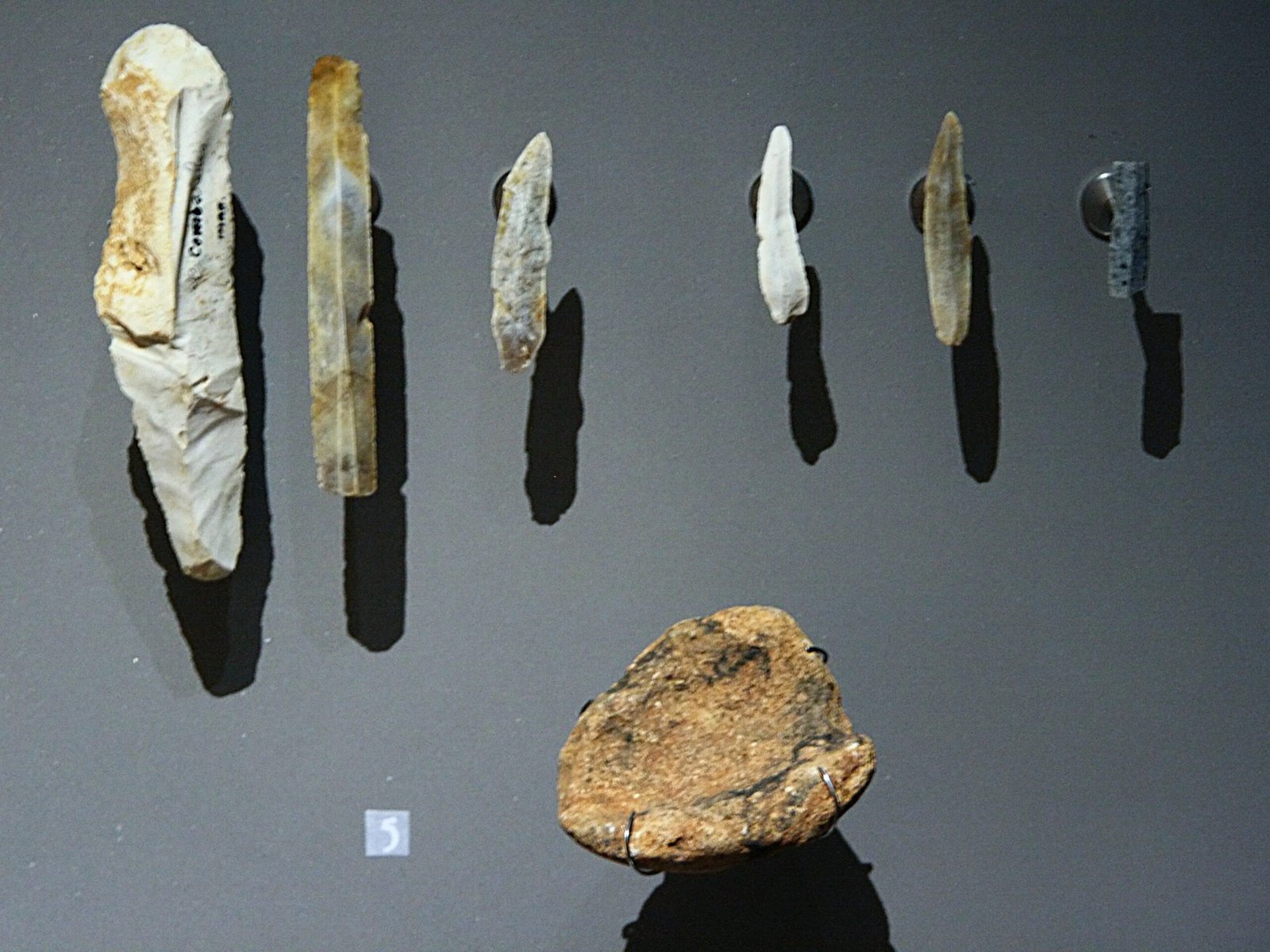 Buried Artistry: Prehistoric Carvings and Tools (image credits: wikimedia)