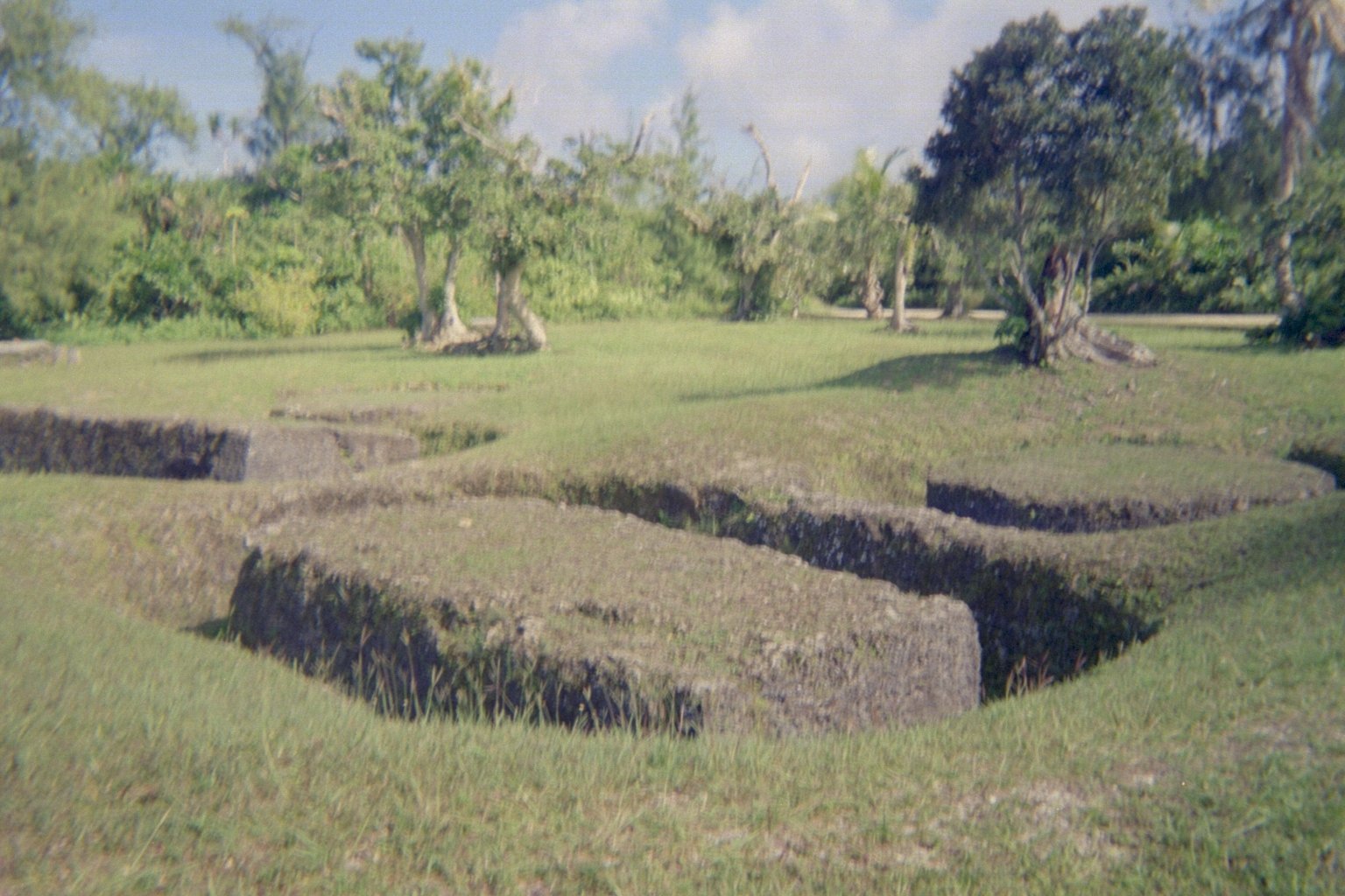 Latte Stones Beyond Guam: The Mariana Connection (image credits: wikimedia)