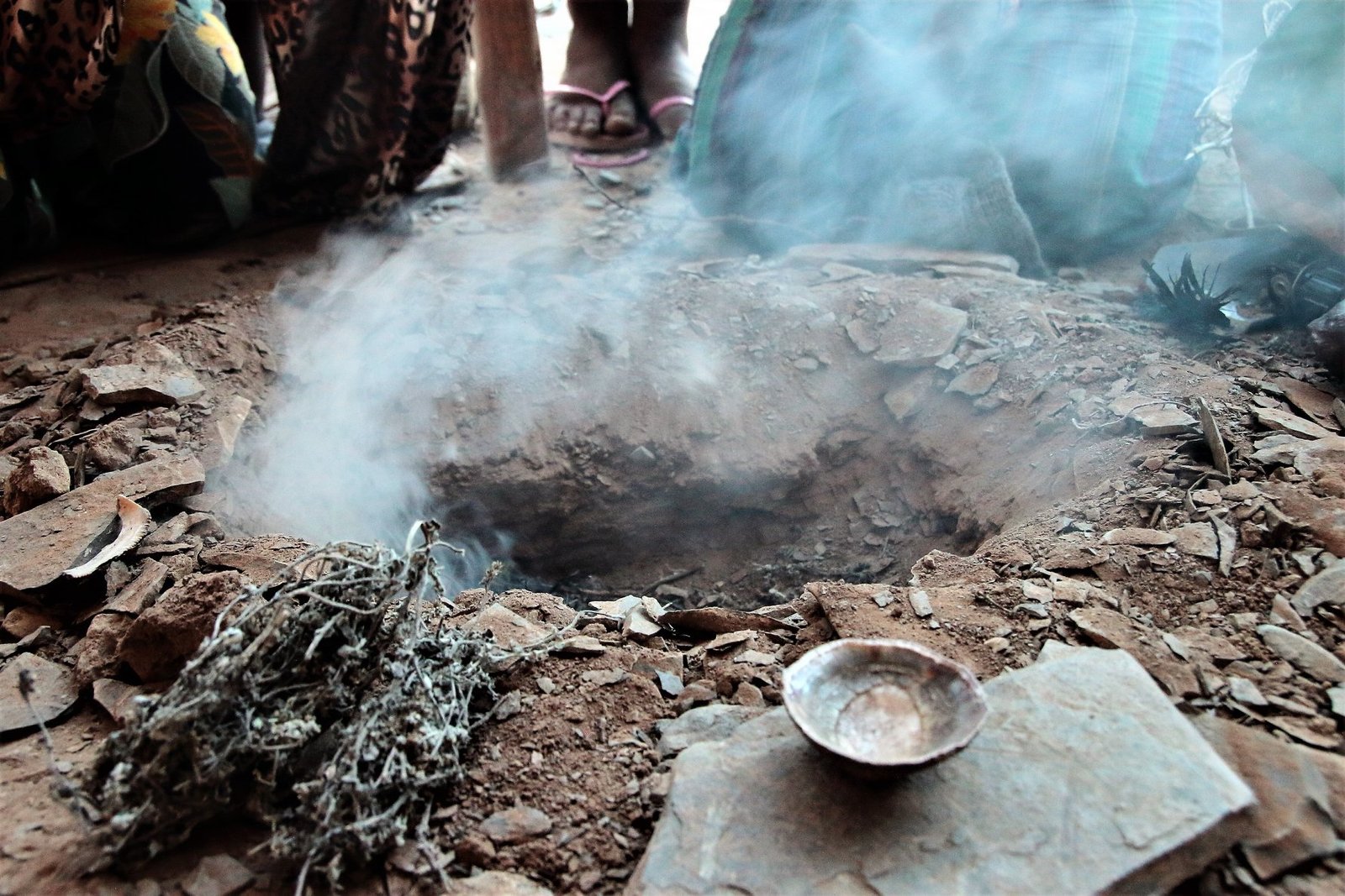Medicine Men, Women, and Forgotten Remedies (image credits: wikimedia)