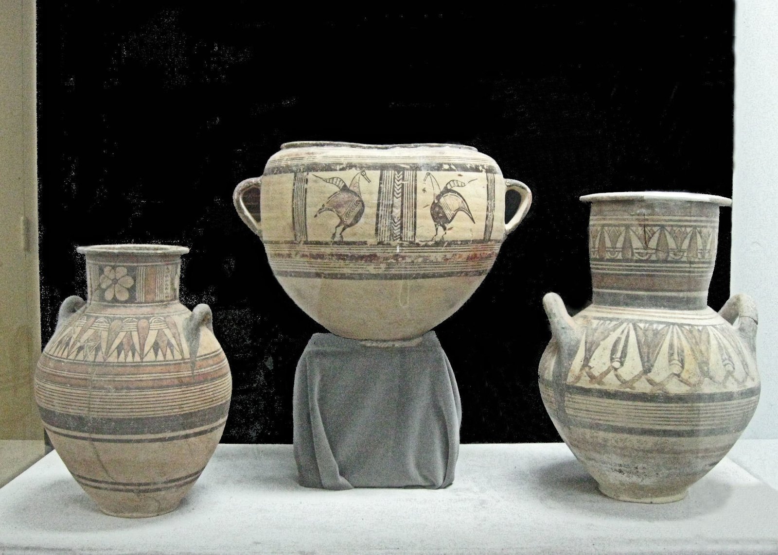 Zero-Waste Living: Ancient Approaches to Waste (image credits: wikimedia)