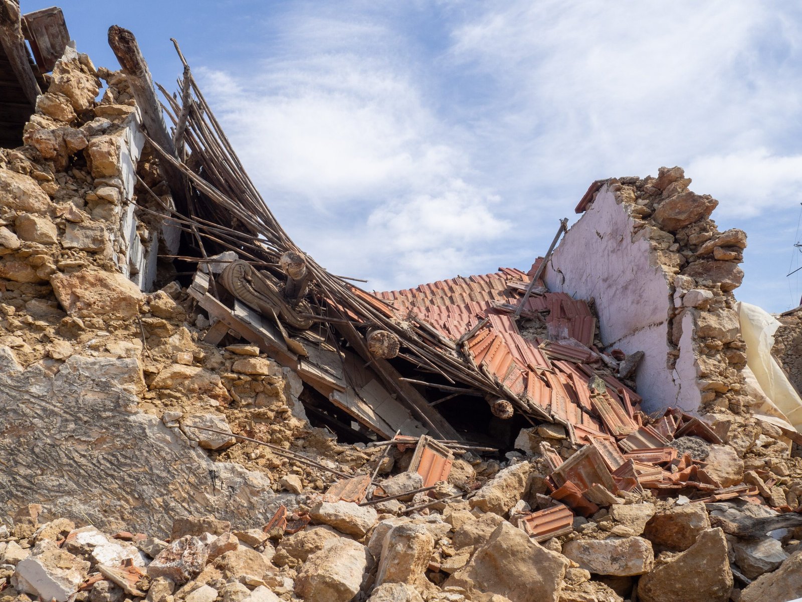 Historical Stories: Earthquakes Remembered (image credits: wikimedia)