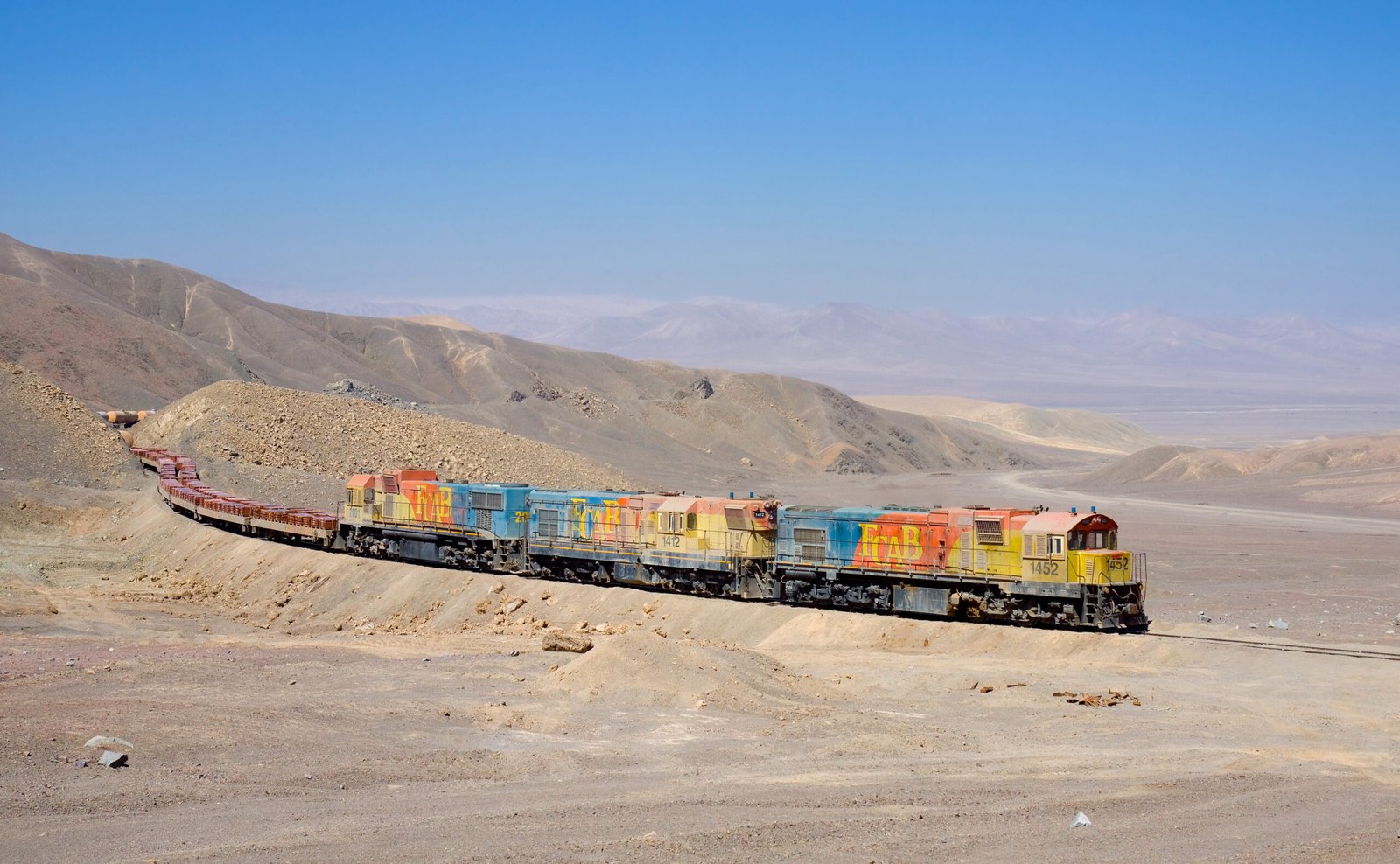 Mining the Desert’s Riches (image credits: wikimedia)