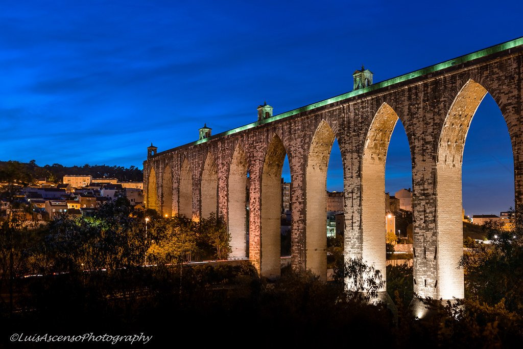 Guardians of the Flow: The Aqueduct Keepers (image credits: flickr)