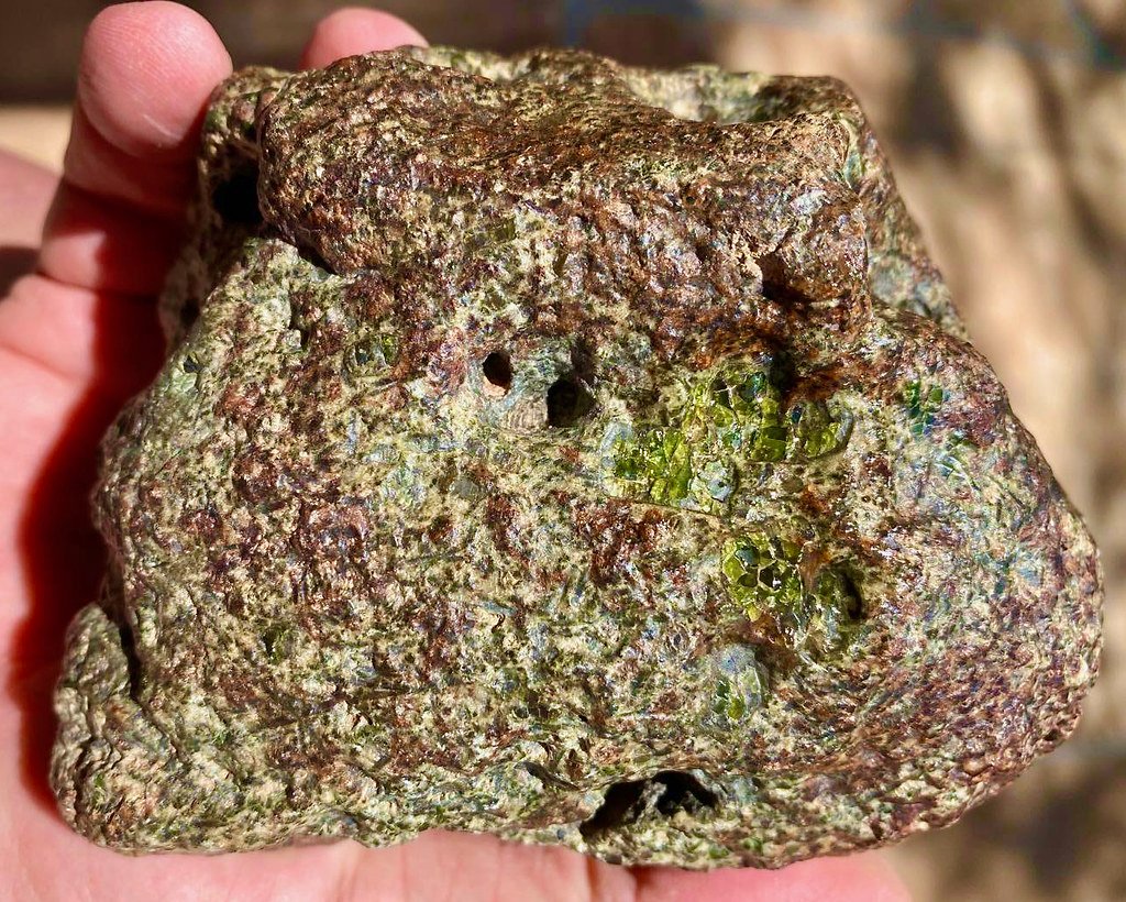 Isotopic Fingerprints: Tracing the Solar System’s History (image credits: flickr)