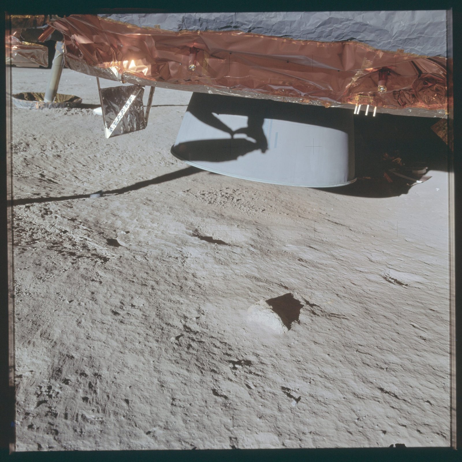 Micrometeorites: The Moon’s Relentless Sculptors (image credits: wikimedia)