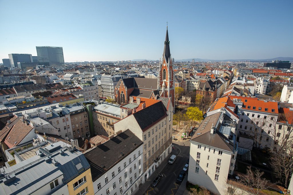 City vs. Countryside: Where Are Micrometeorites Easier to Find? (image credits: flickr)