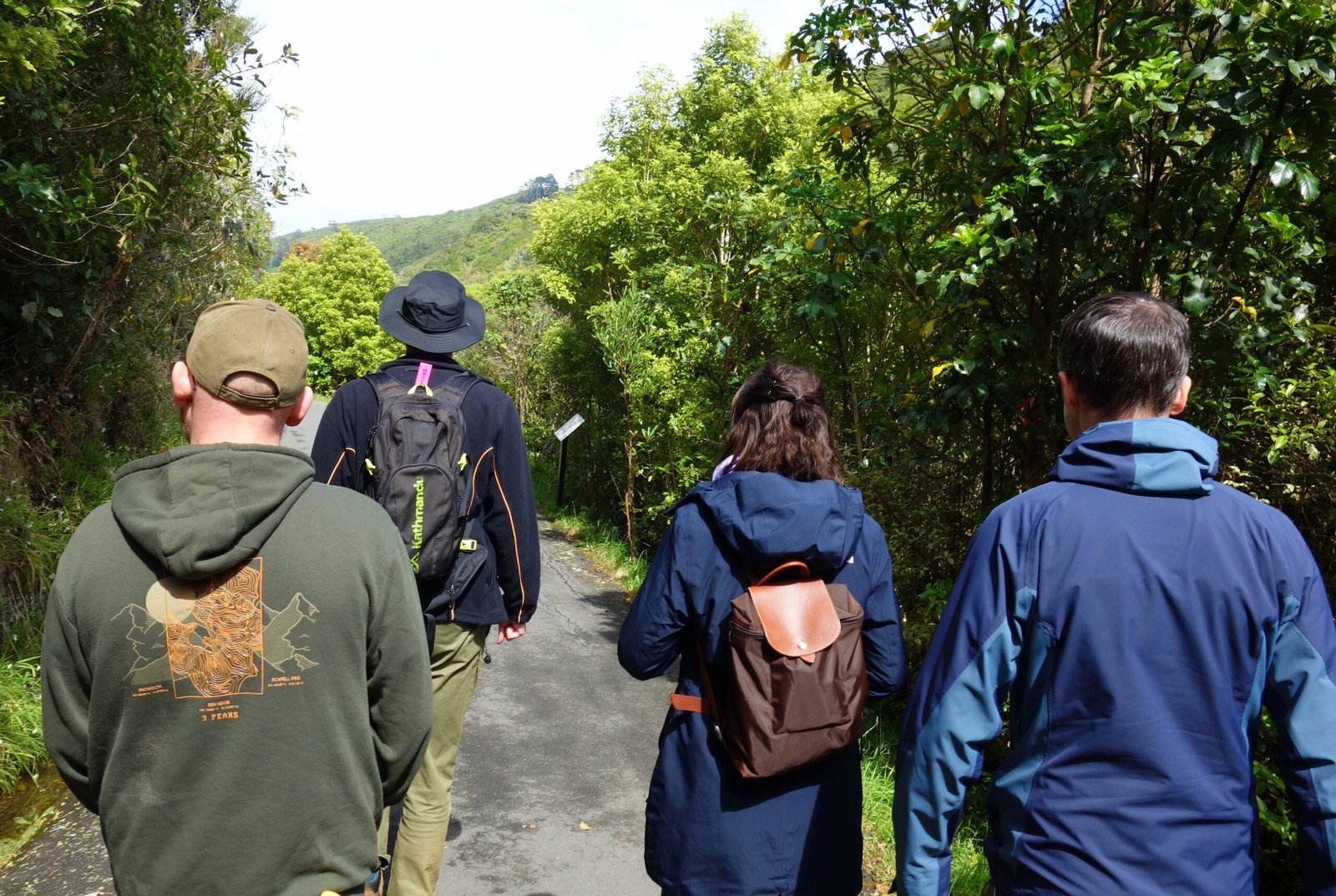 Tourism and Education: Sharing the Wonder (image credits: wikimedia)