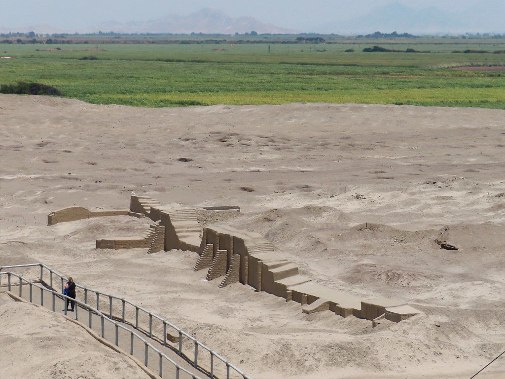 When Building Upward Meant Burying the Past (image credits: flickr)