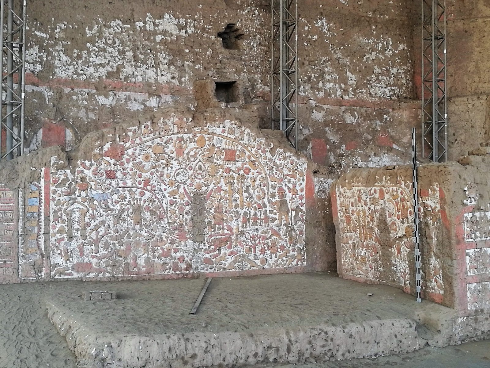 Colors That Refuse to Fade: The Moche Mural Masterpieces (image credits: wikimedia)