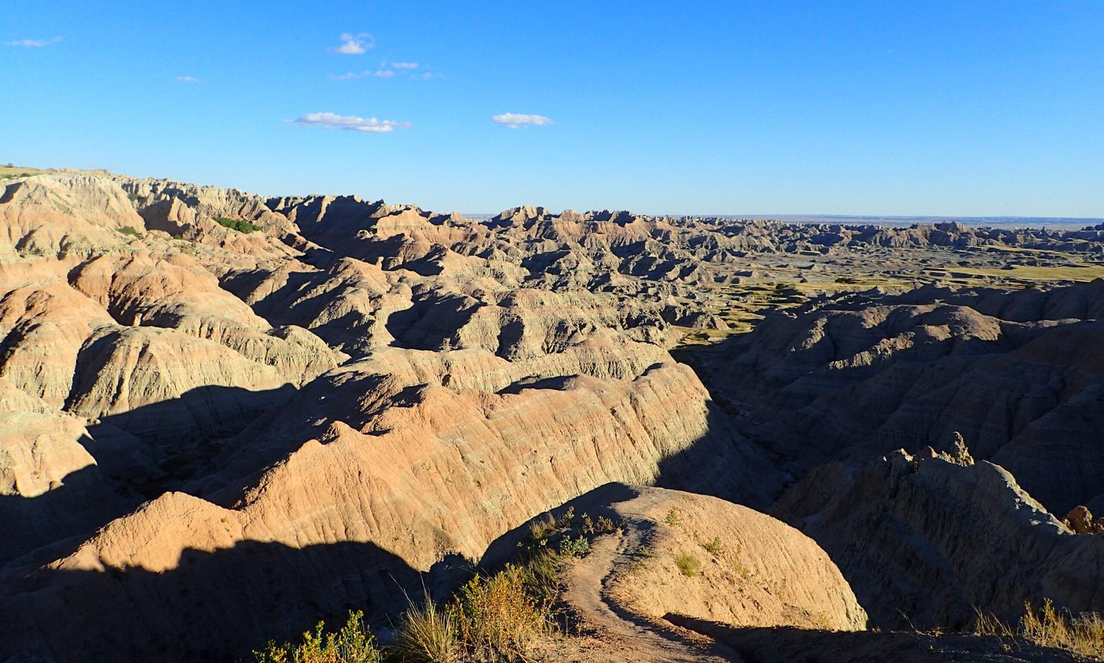 The Badlands' Alien Archaeology (image credits: wikimedia)