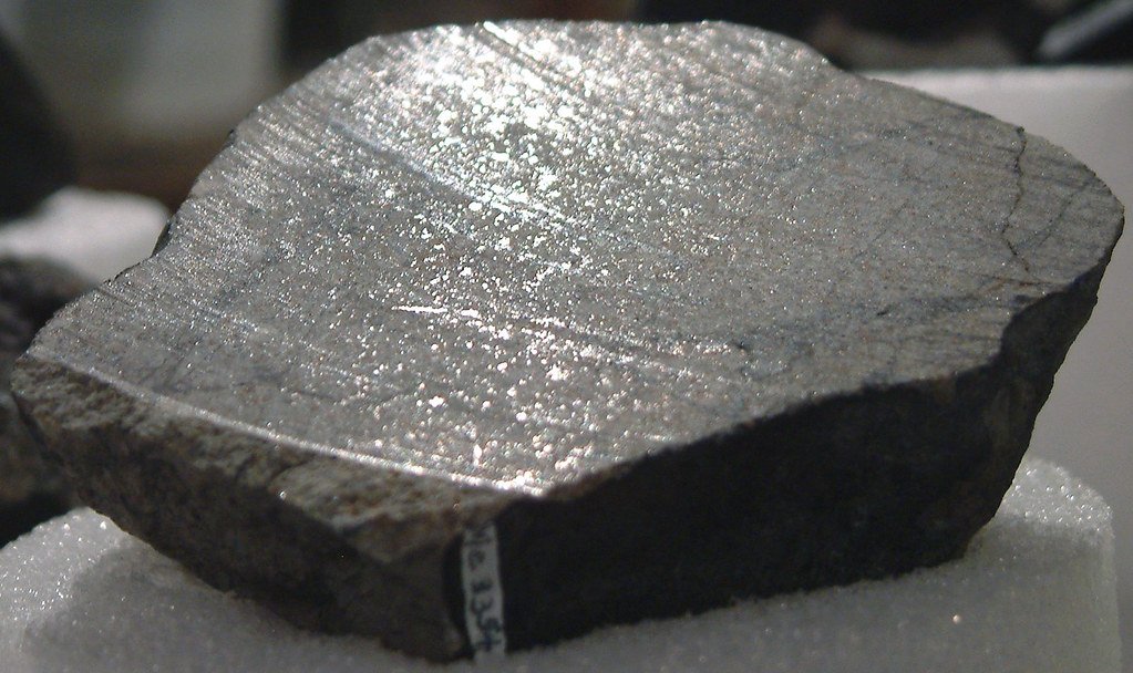 Isotopic Signatures: Tracing the Mantle’s History (image credits: flickr)