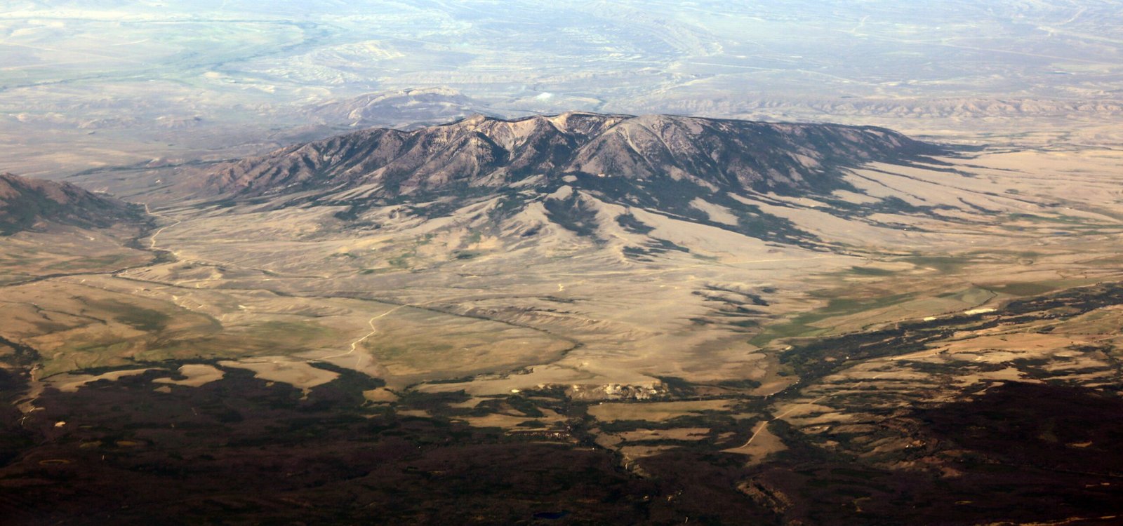 The Future of Wyoming's Moving Mountains (image credits: wikimedia)