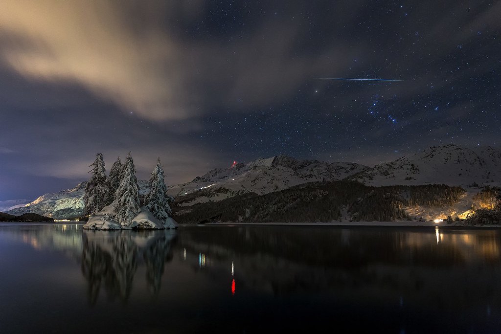 2025's Most Spectacular Meteor Showers to Watch (image credits: flickr)