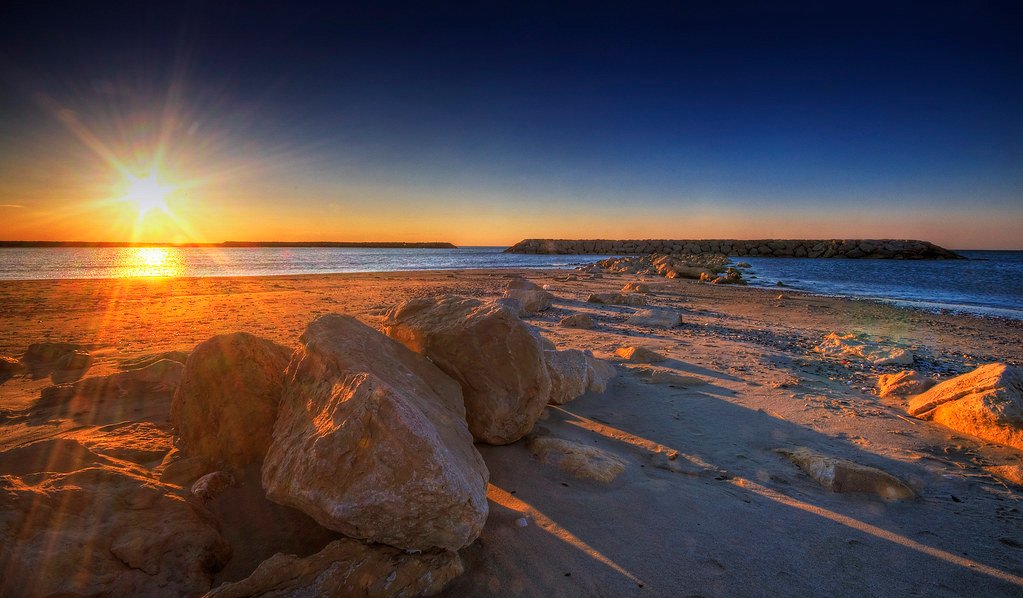 When Forces Compete: Neap Tides (image credits: flickr)