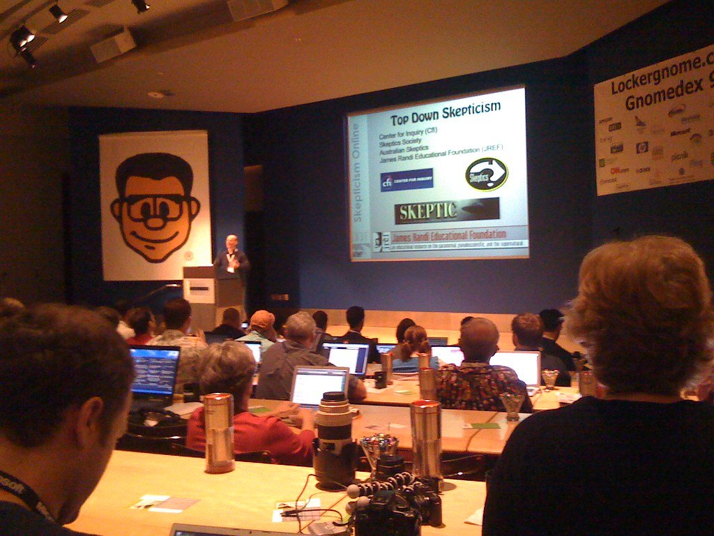 Seattle: The Tech Giant's Urban Laboratory (image credits: flickr)