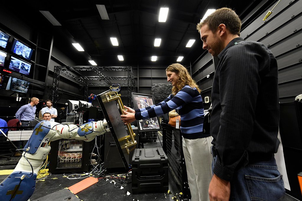 The Future of Deep Cave Exploration (image credits: flickr)