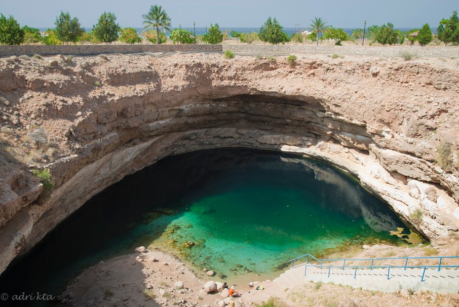 How Sinkholes Reveal the Hidden World (image credits: flickr)