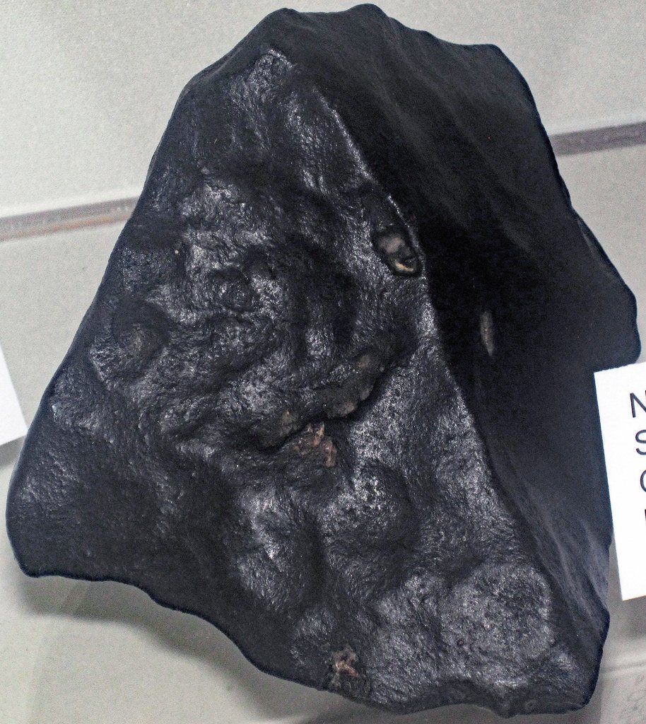 The Shape Game: Why Meteorites Look Like Thumbprints (image credits: flickr)
