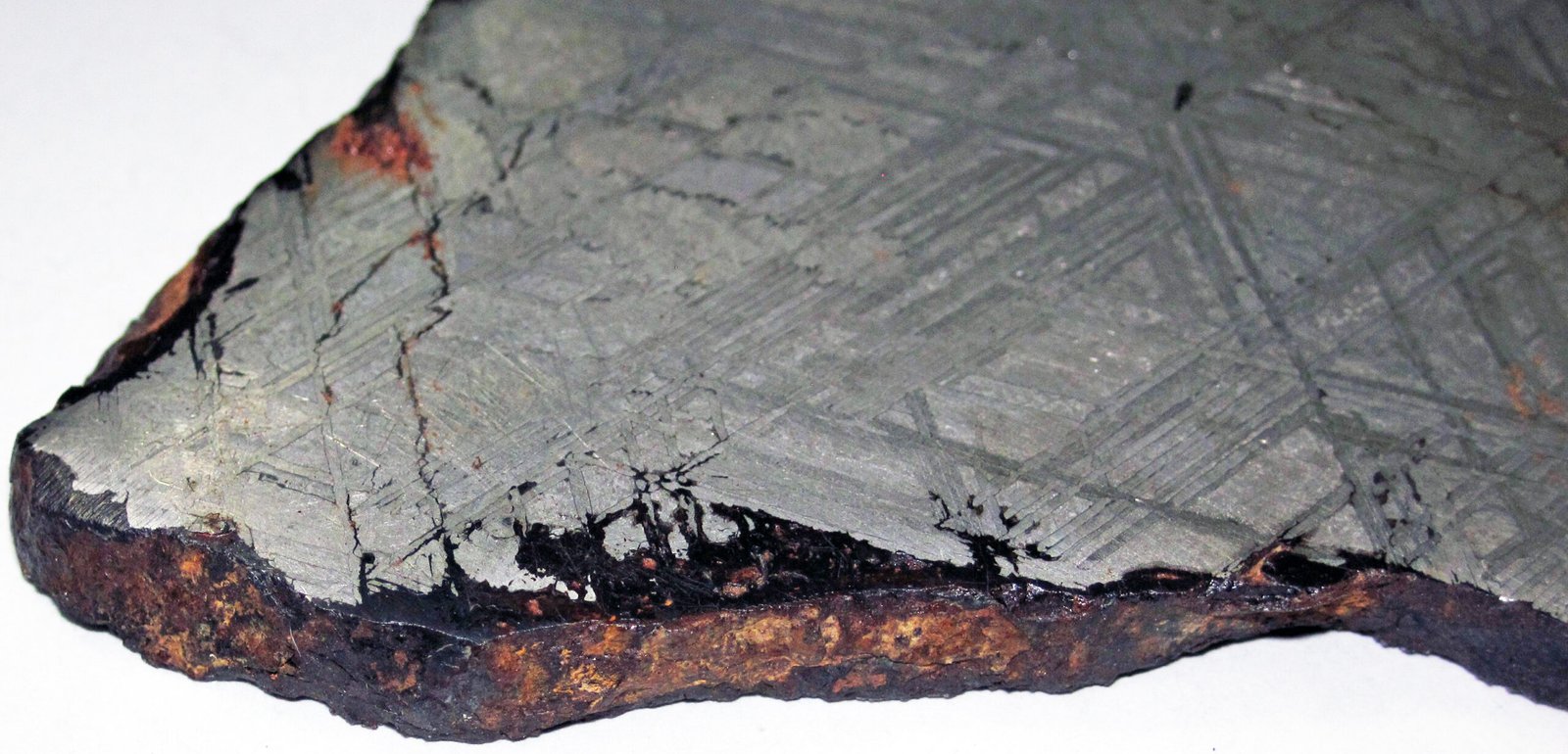 Weathering Patterns: How Time Tells the Truth (image credits: wikimedia)