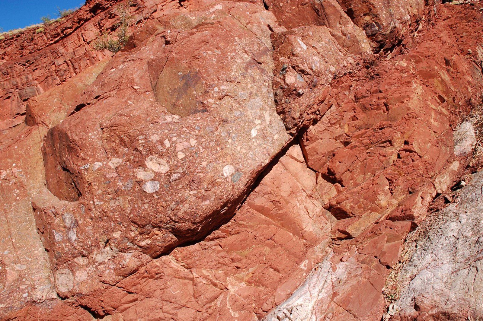 How Ancient Raindrops Actually Get Preserved (image credits: wikimedia)