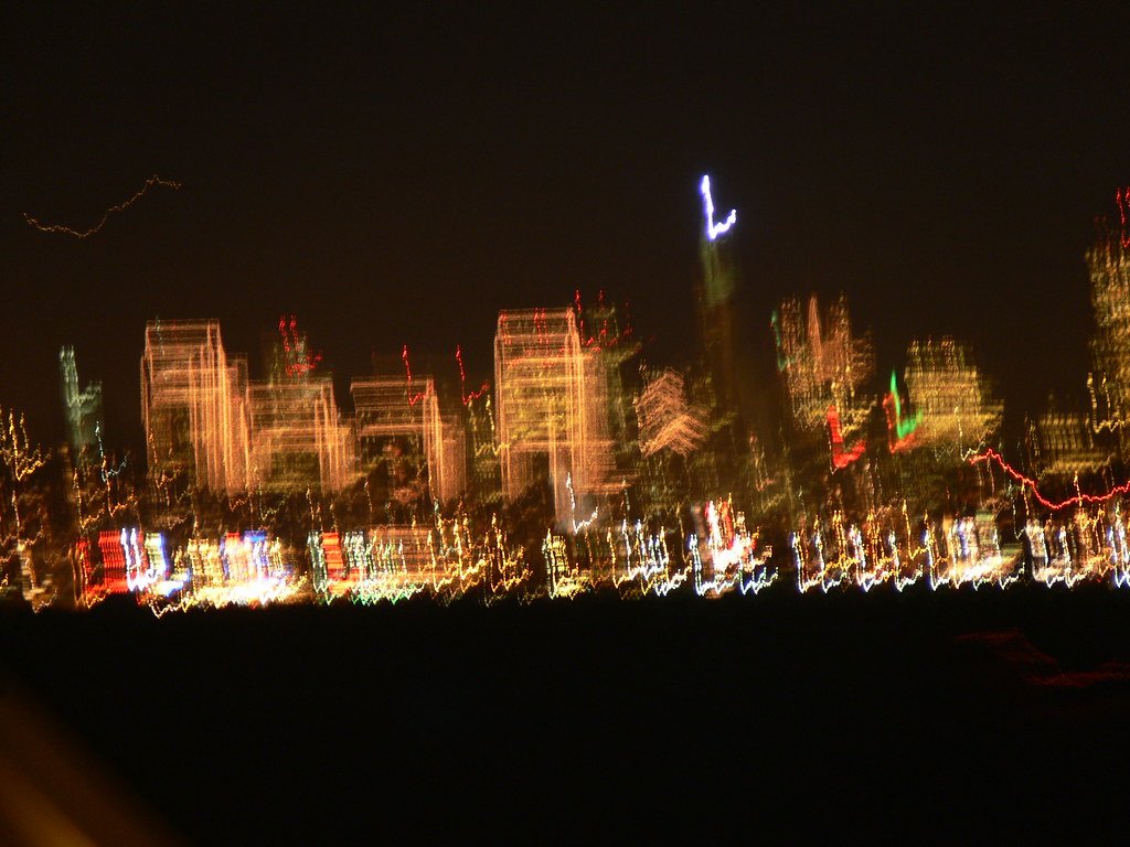 Earthquake Lights vs. Other Light Phenomena (image credits: flickr)
